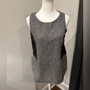 Gorgeous sleeveless top - tweed type material